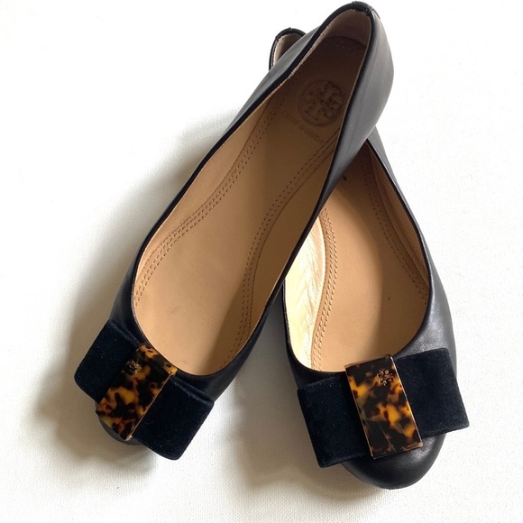 Tory Burch Chase Ballet Nappa Leather Flats - Chase Bow in Black, Size 6.5M - Picture 1 of 16